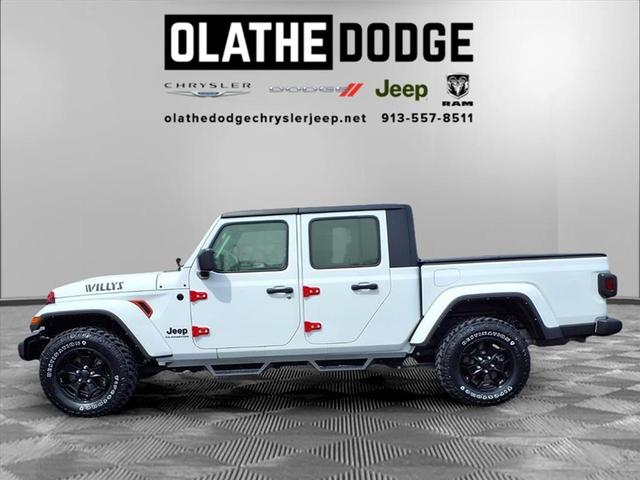Photo of 2021 Bright White Clearcoat Jeep Gladiator