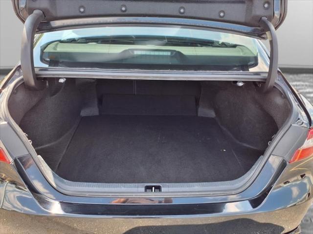 Photo of 2024 Midnight Black Metallic Toyota Camry
