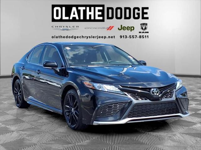 Photo of 2024 Midnight Black Metallic Toyota Camry