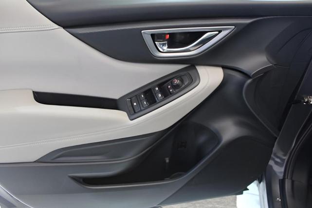 Photo of 2024 Magnetite Gray Metallic Subaru Forester