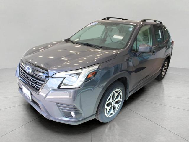 Photo of 2024 Magnetite Gray Metallic Subaru Forester