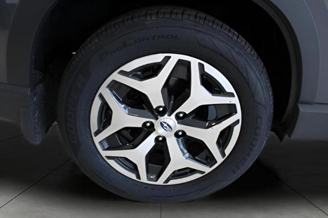 Photo of 2024 Magnetite Gray Metallic Subaru Forester