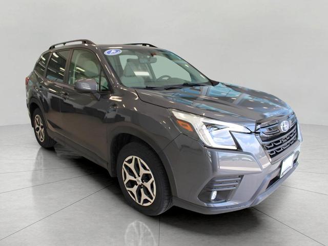Photo of 2024 Magnetite Gray Metallic Subaru Forester