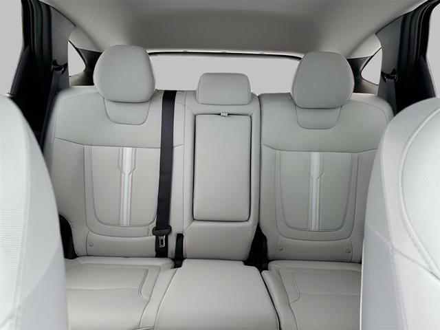 Photo of 2025 Atlantic Blue Hyundai TUCSON