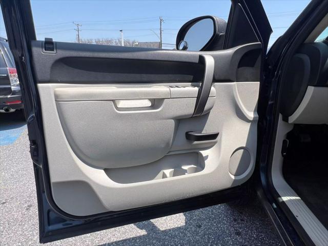 Photo of 2011 Imperial Blue Metallic Chevrolet Silverado 1500