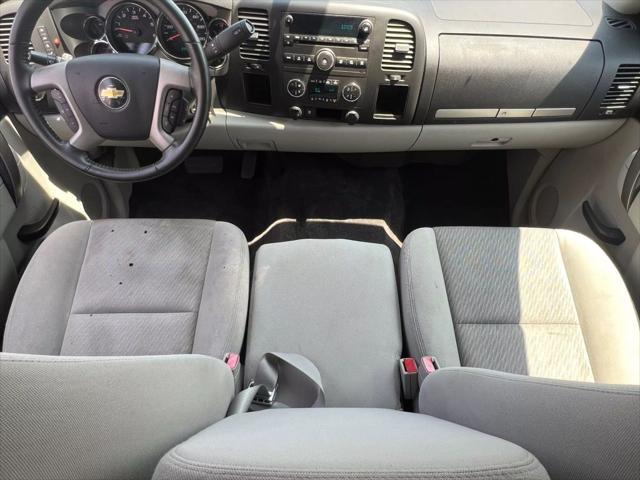 Photo of 2011 Imperial Blue Metallic Chevrolet Silverado 1500