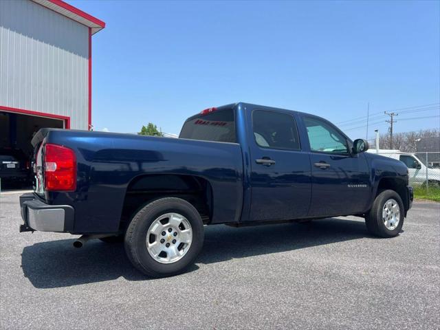 Photo of 2011 Imperial Blue Metallic Chevrolet Silverado 1500