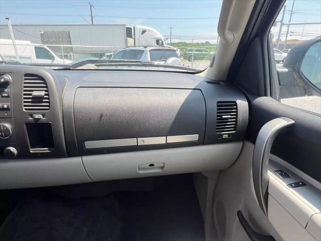 Photo of 2011 Imperial Blue Metallic Chevrolet Silverado 1500