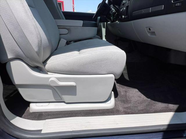 Photo of 2011 Imperial Blue Metallic Chevrolet Silverado 1500