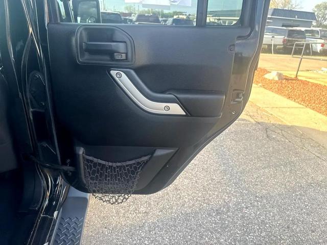 Photo of 2015 Black Jeep Wrangler Unlimited