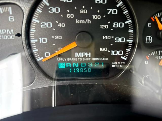 Photo of 2002 Fire Red GMC Sierra 1500