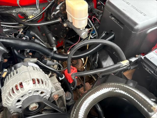 Photo of 2002 Fire Red GMC Sierra 1500
