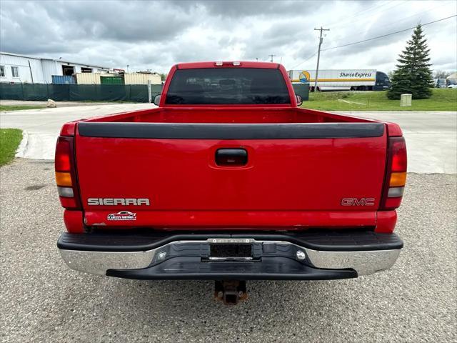 Photo of 2002 Fire Red GMC Sierra 1500