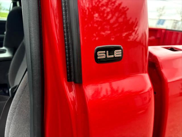 Photo of 2002 Fire Red GMC Sierra 1500