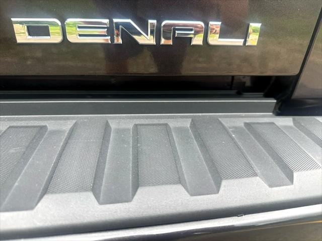 Photo of 2015 Iridium Metallic GMC Sierra 1500