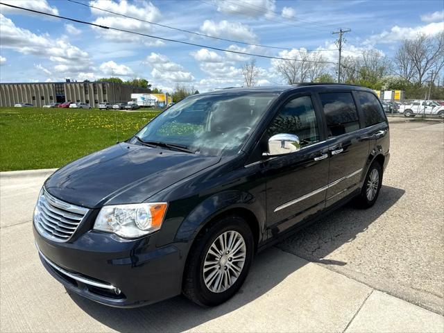2014 Chrysler Town & Country