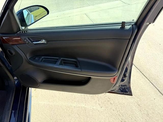 Photo of 2011 Imperial Blue Metallic Chevrolet Impala