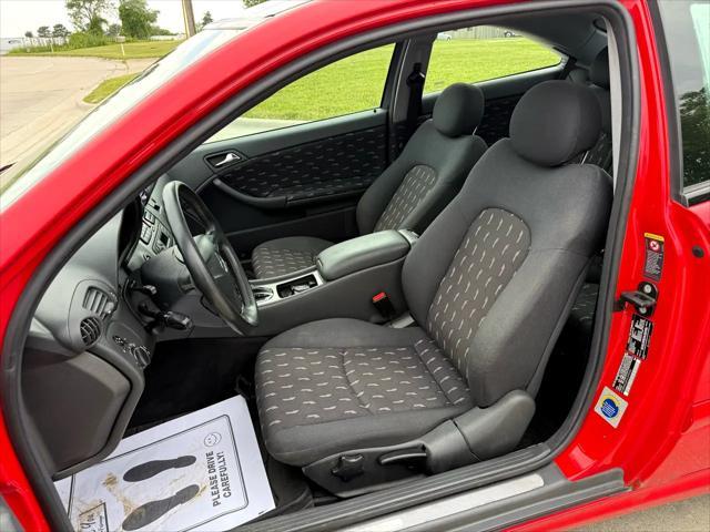Photo of 2003 RED Mercedes-Benz C-Class