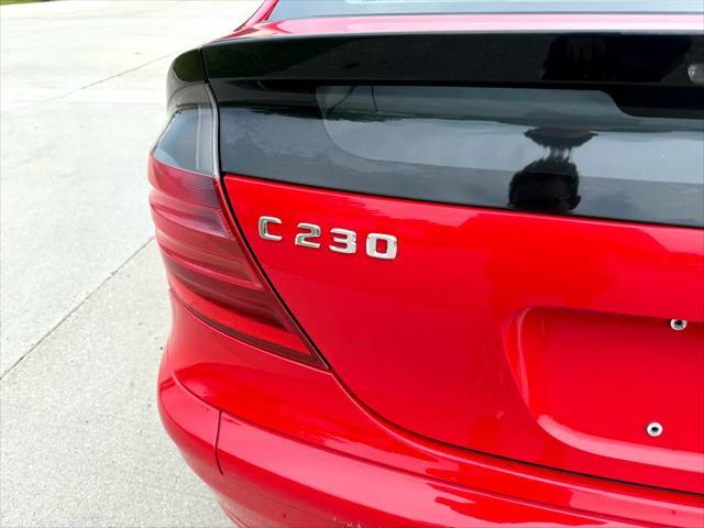 Photo of 2003 RED Mercedes-Benz C-Class