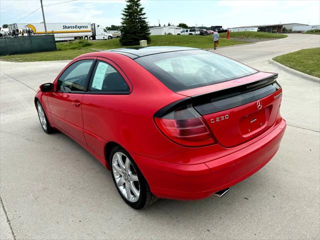 Photo of 2003 RED Mercedes-Benz C-Class