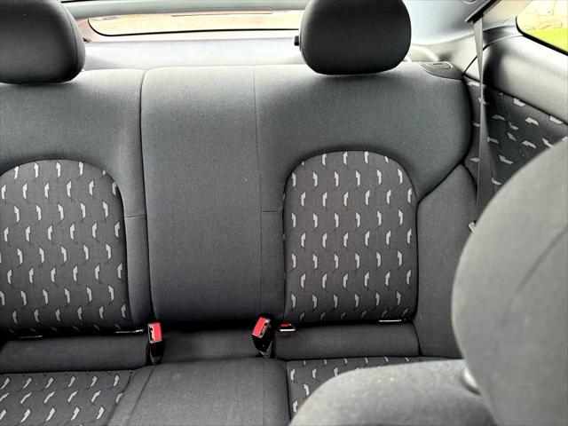 Photo of 2003 RED Mercedes-Benz C-Class
