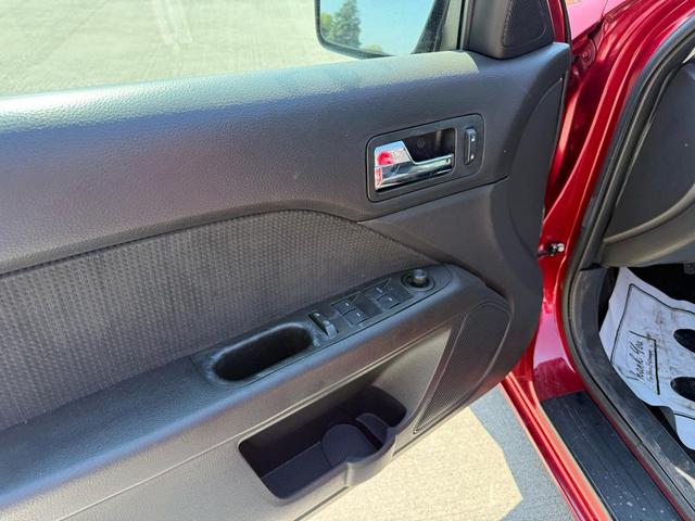 Photo of 2008 Redfire Clearcoat Metallic Ford Fusion