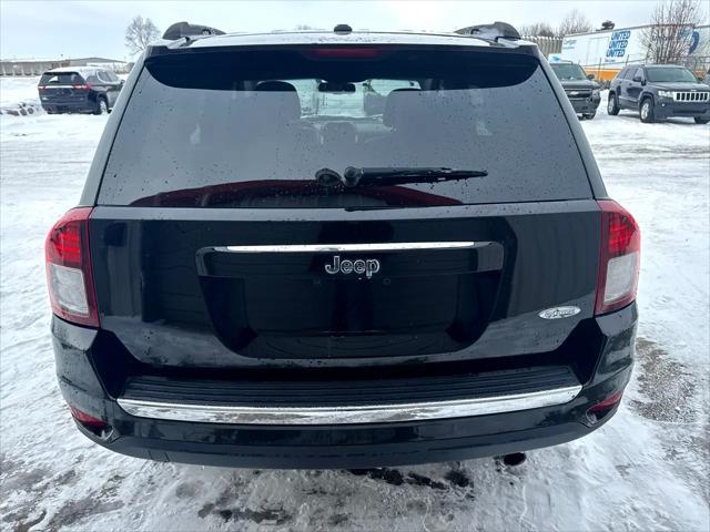 Photo of 2016 Black Clearcoat Jeep Compass