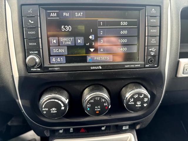 Photo of 2016 Black Clearcoat Jeep Compass