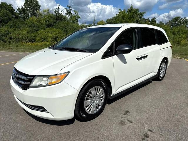 Photo of 2016 White Diamond Pearl Honda Odyssey