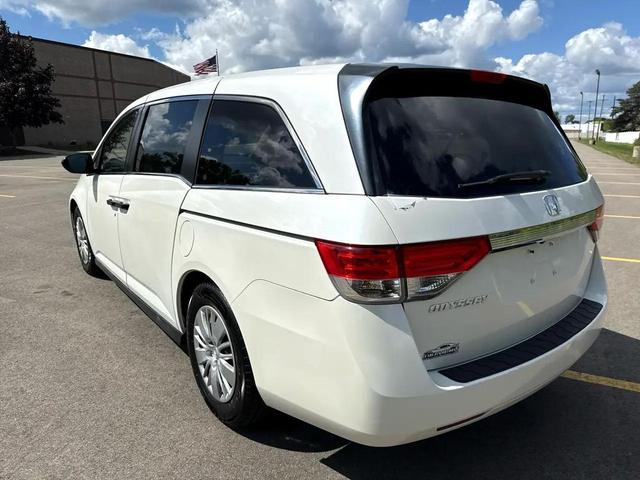 Photo of 2016 White Diamond Pearl Honda Odyssey