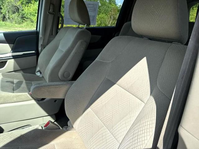 Photo of 2016 White Diamond Pearl Honda Odyssey