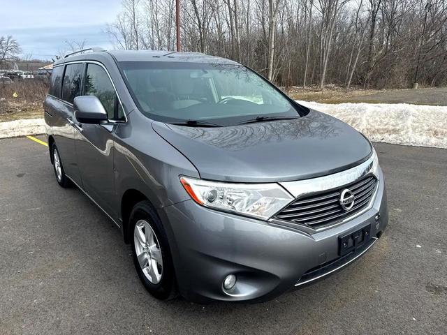 Photo of 2014 Gun Metallic Nissan Quest