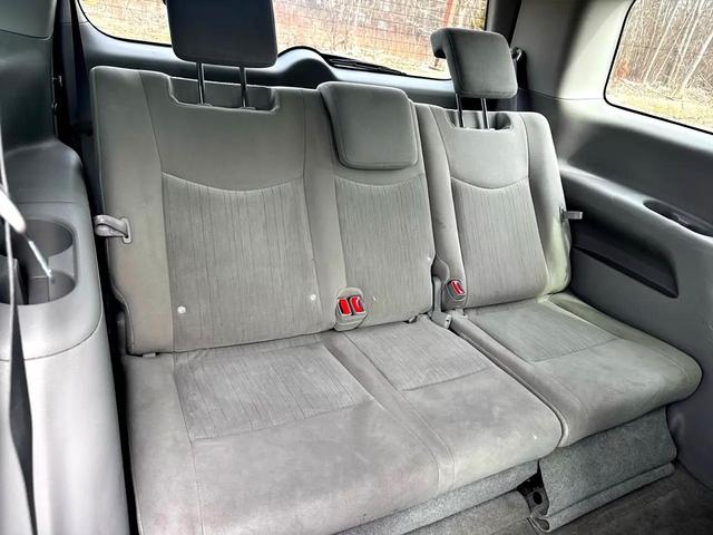 Photo of 2014 Gun Metallic Nissan Quest