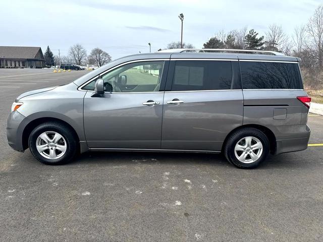 Photo of 2014 Gun Metallic Nissan Quest