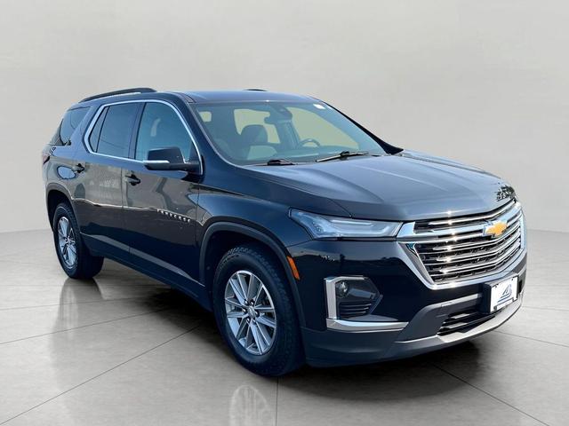 Photo of 2022 Mosaic Black Metallic Chevrolet Traverse