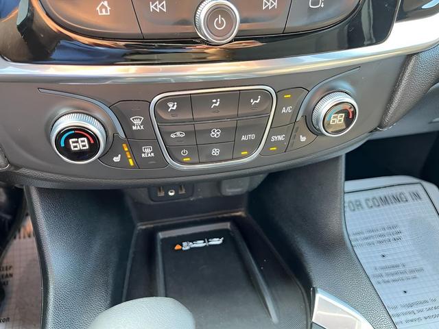 Photo of 2022 Mosaic Black Metallic Chevrolet Traverse