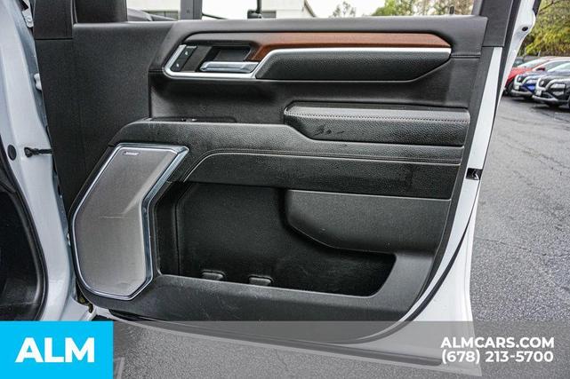 Photo of 2024 White Frost Tri-Coat GMC Sierra 3500