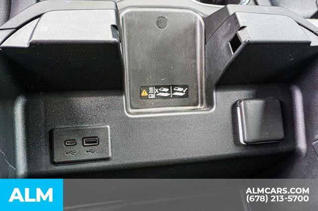 Photo of 2023 Summit White GMC Sierra 1500