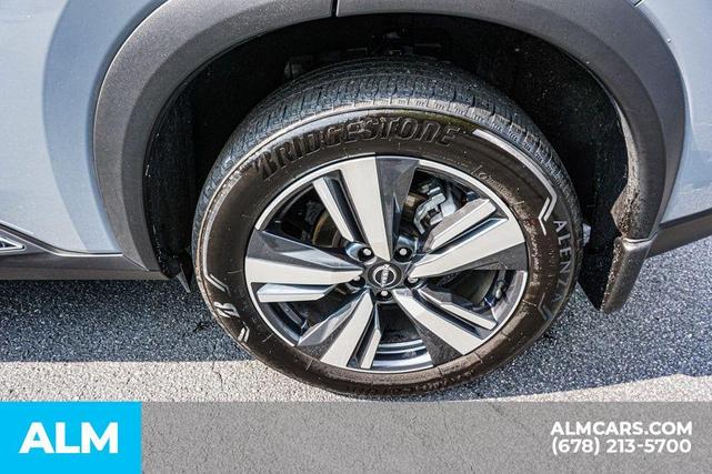 Photo of 2023 Boulder Gray Pearl Nissan Rogue