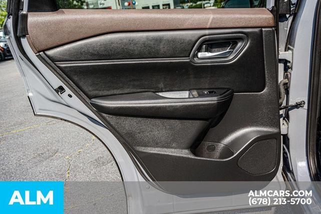 Photo of 2023 Boulder Gray Pearl Nissan Rogue