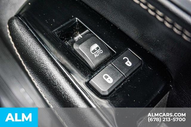Photo of 2024 Metallic Jeep Wagoneer L
