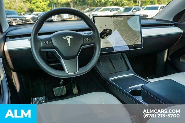 Photo of 2022 Black Tesla Model Y
