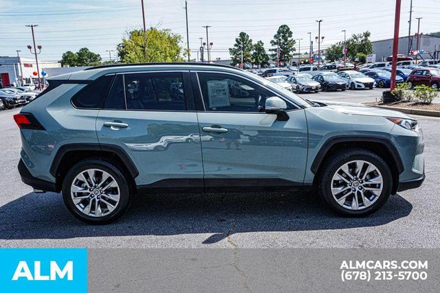 Photo of 2020 Ruby Flare Pearl Toyota RAV4