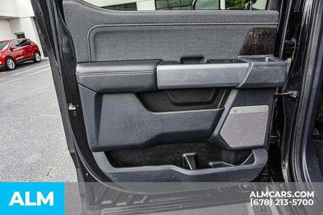 Photo of 2023 Agate Black Metallic Ford F-450