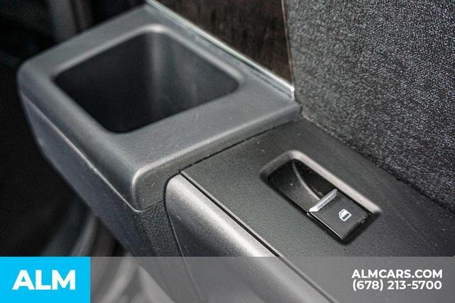 Photo of 2023 Agate Black Metallic Ford F-450