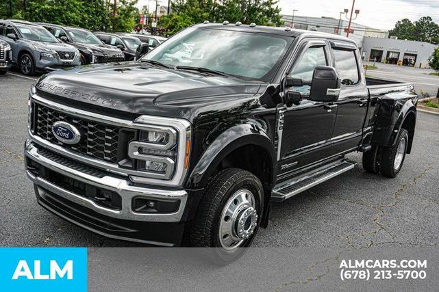 Photo of 2023 Agate Black Metallic Ford F-450
