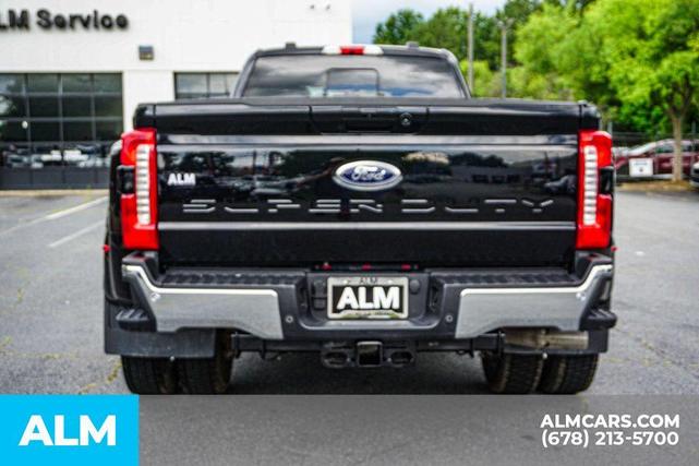Photo of 2023 Agate Black Metallic Ford F-450