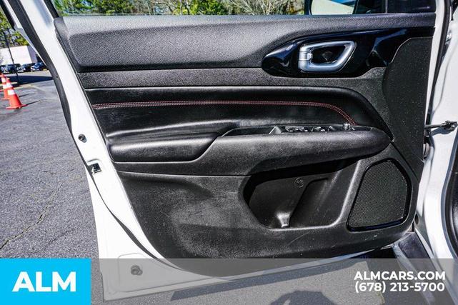 Photo of 2024 Bright White Clearcoat Jeep Compass