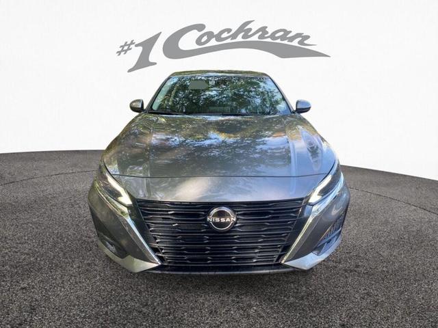 Photo of 2023 Gun Metallic Nissan Altima