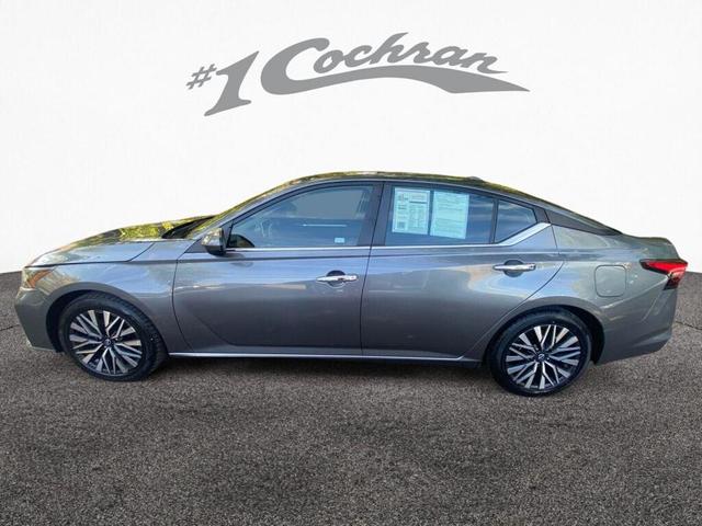Photo of 2023 Gun Metallic Nissan Altima